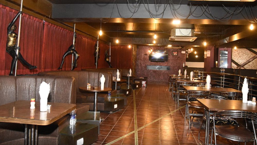 Teenpath Restaurant Cum Bar at Hotel Park Heaven Siliguri